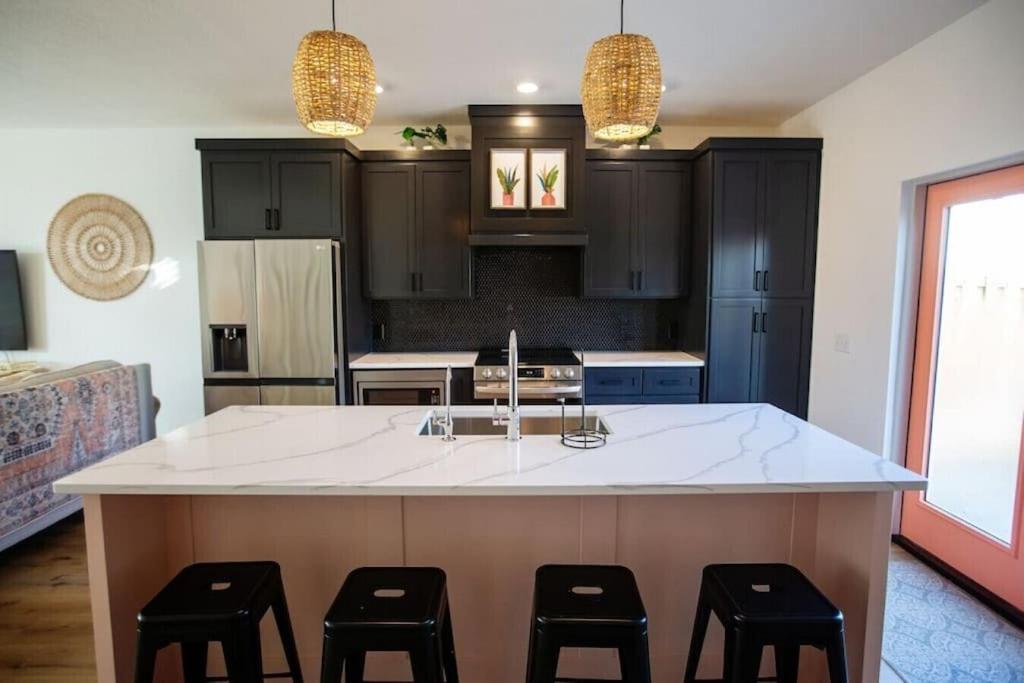 Coral Reef - Brand New Build, Pet Friendly, Private Pool! Sleeps 9! Villa Panama City Beach Exterior photo